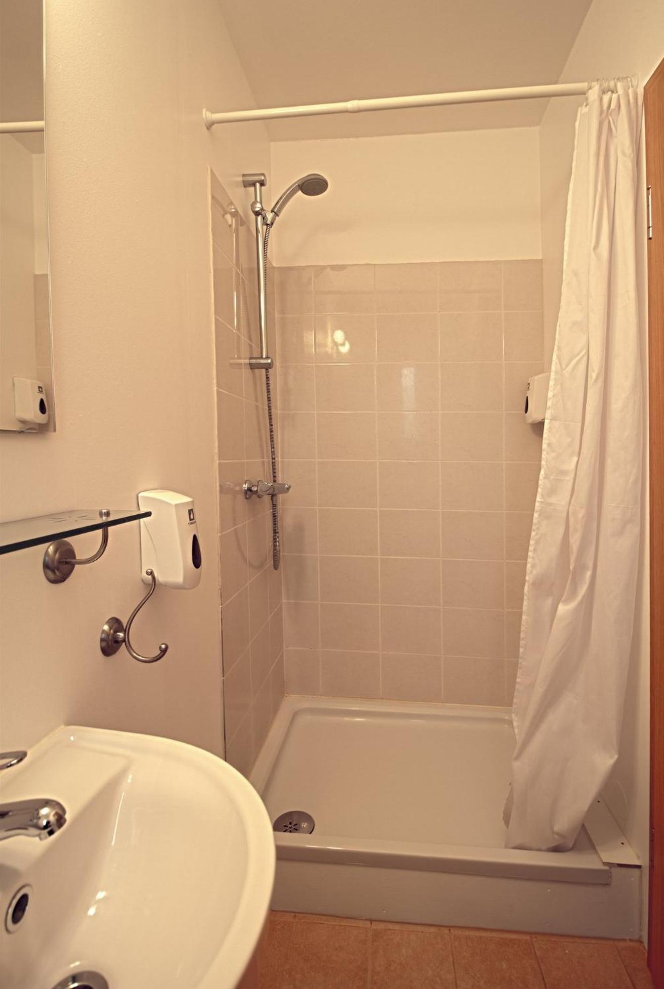 Hotel Post Breiddalsvik Экстерьер фото