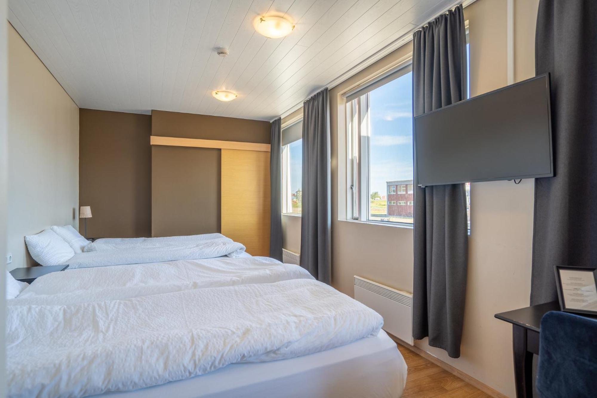 Hotel Post Breiddalsvik Экстерьер фото