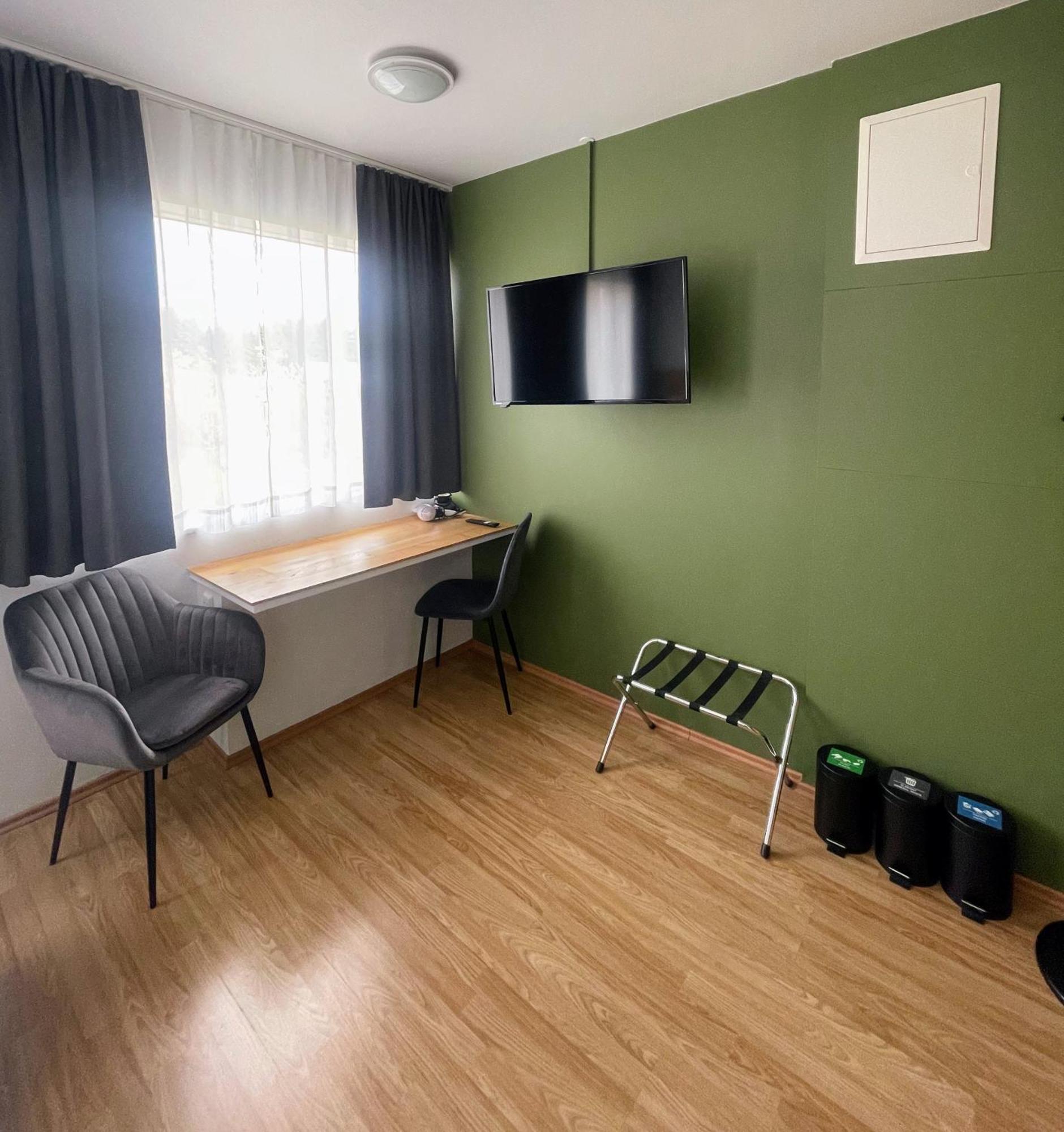 Hotel Post Breiddalsvik Экстерьер фото